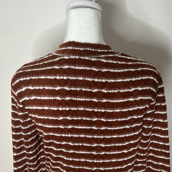 Freshman Striped Top Size XL - Picture 7 of 9